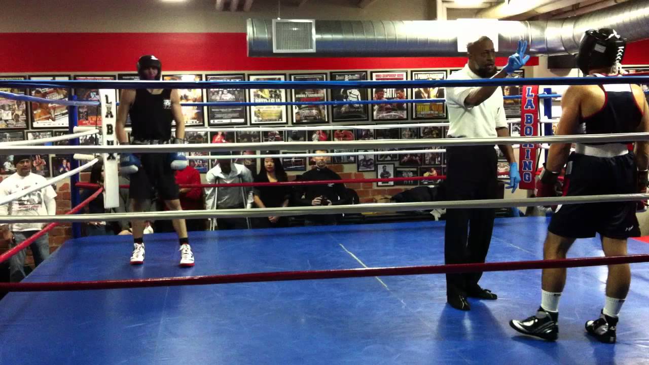 TSMMA Mike Trizano's first fight! ROUND 3