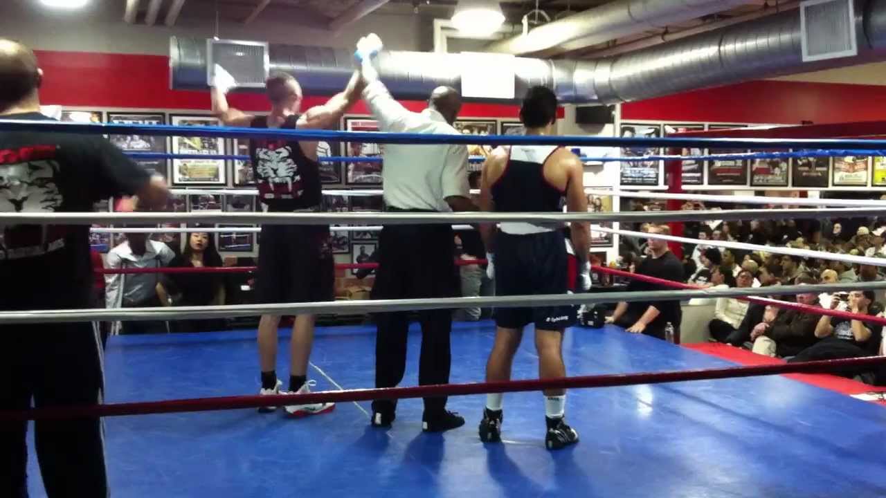 TSMMA Mike Trizano's first fight! DECISION!